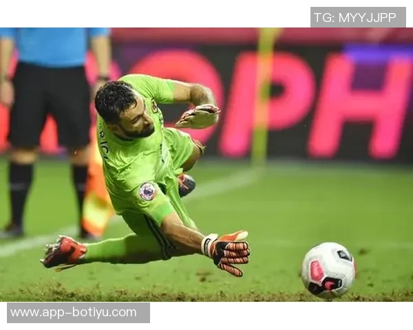 无解门神陈威全场扑救11次媒体评分满分10分表现惊艳