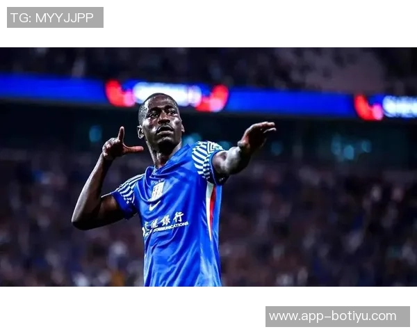 阿苏埃高空暴扣破门助申花1-0领先首尔展现强大实力